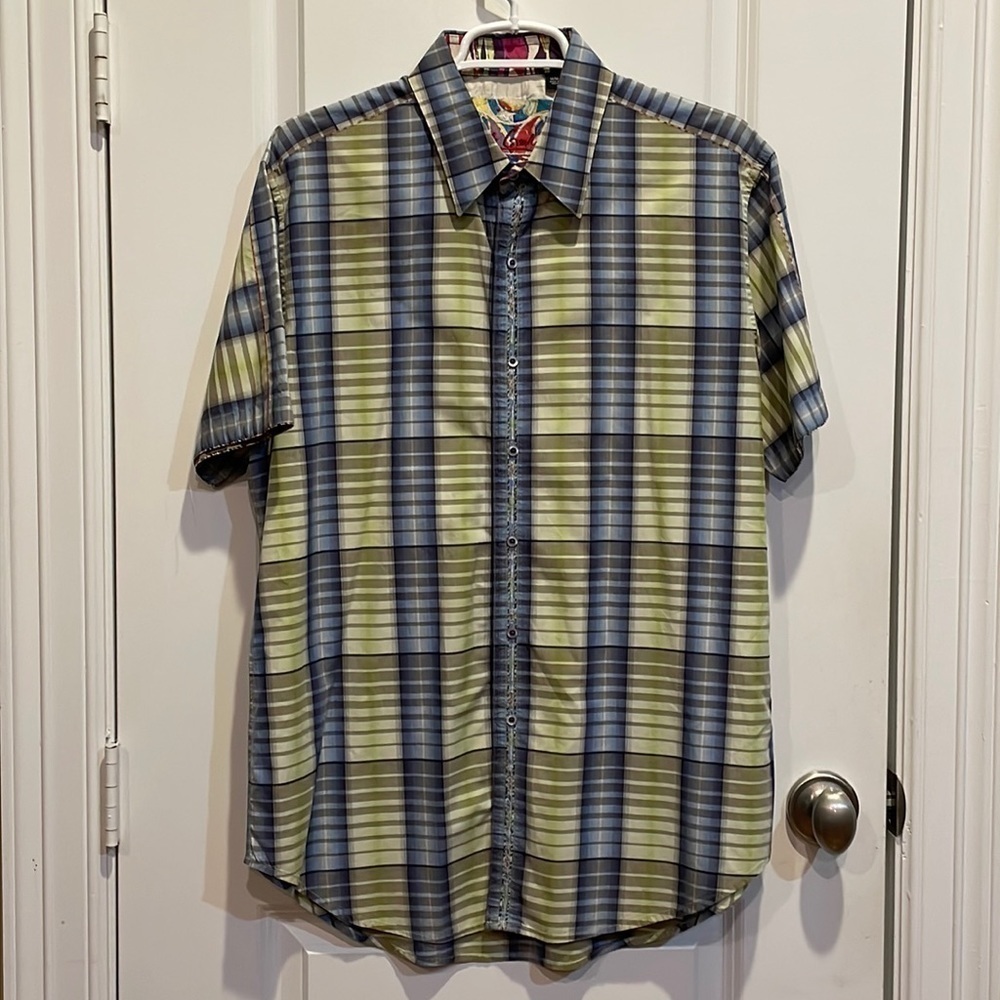 Robert Graham Plaid Short Sleeved Button Down Shirt